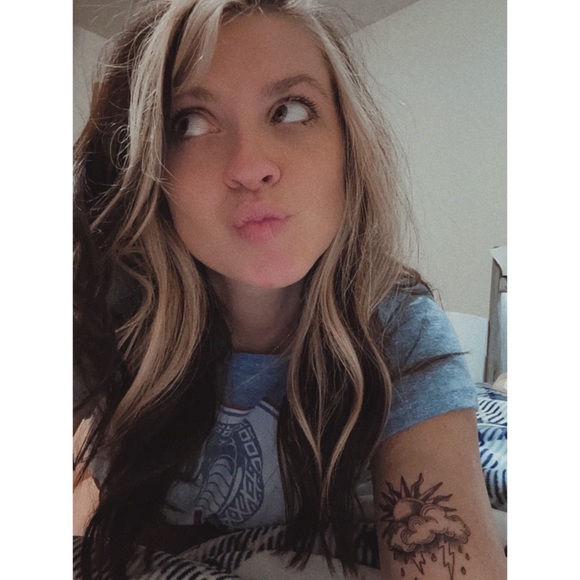 Meet your Posher, Britney - Picture 9 of 9